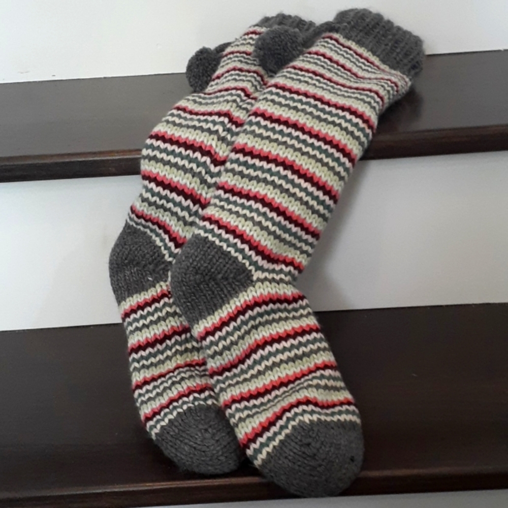 * Fleece lined knitted Slipper Socks with pom pom